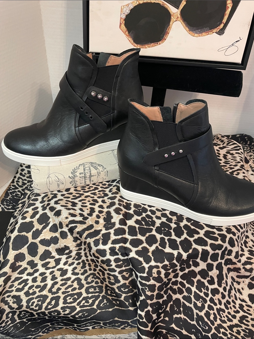 Linea Paola Freston Women's Black Leather Wedge Ankle Sneakers - Picture 14 of 14